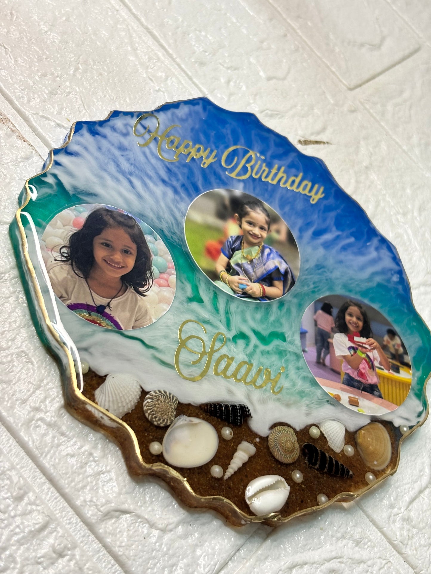 Resin photo frame